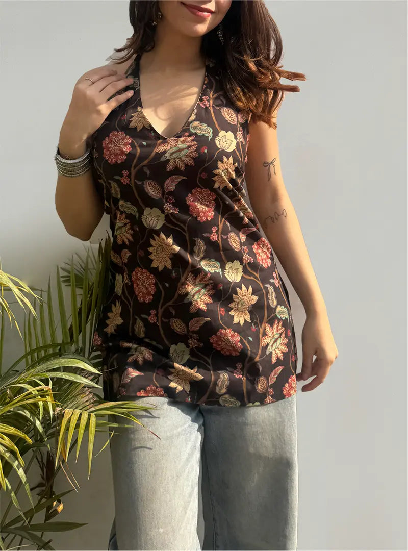 Beutiful dust brown sleevless kurti