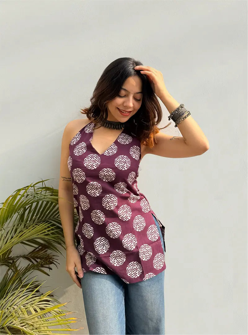 Beutiful wine color sleevless short kurti